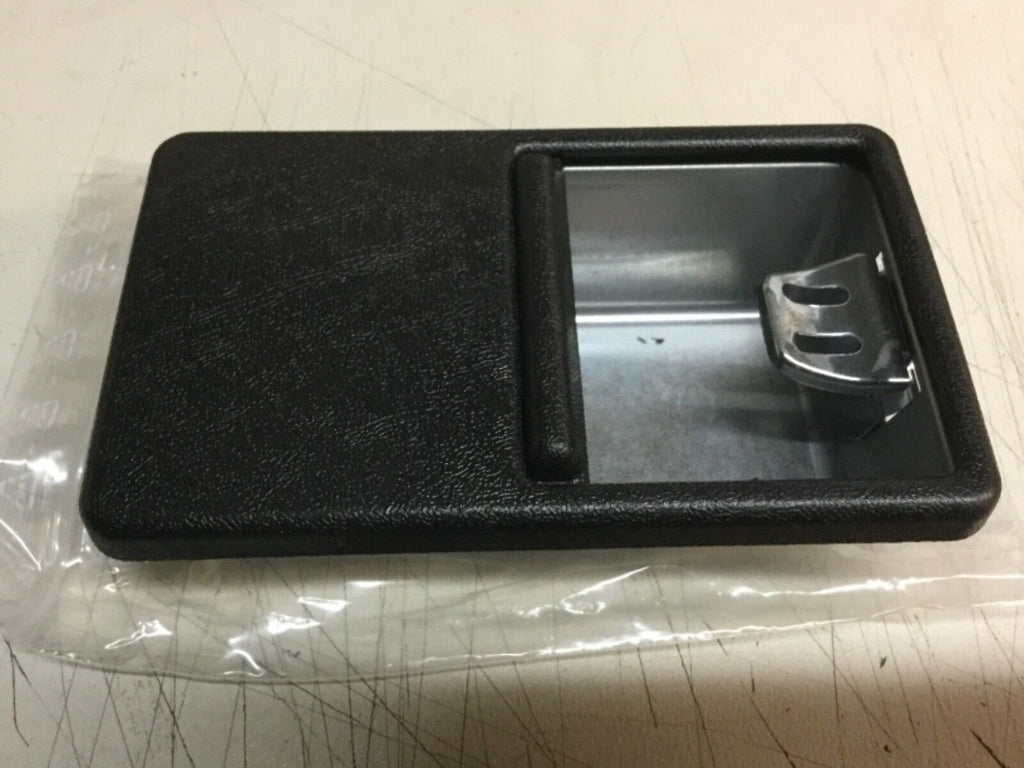 G Klasse MERCEDES GE GD ASCHENBECHER Black ASHTRAY W 463 BM 463 1989 -1995 Puch