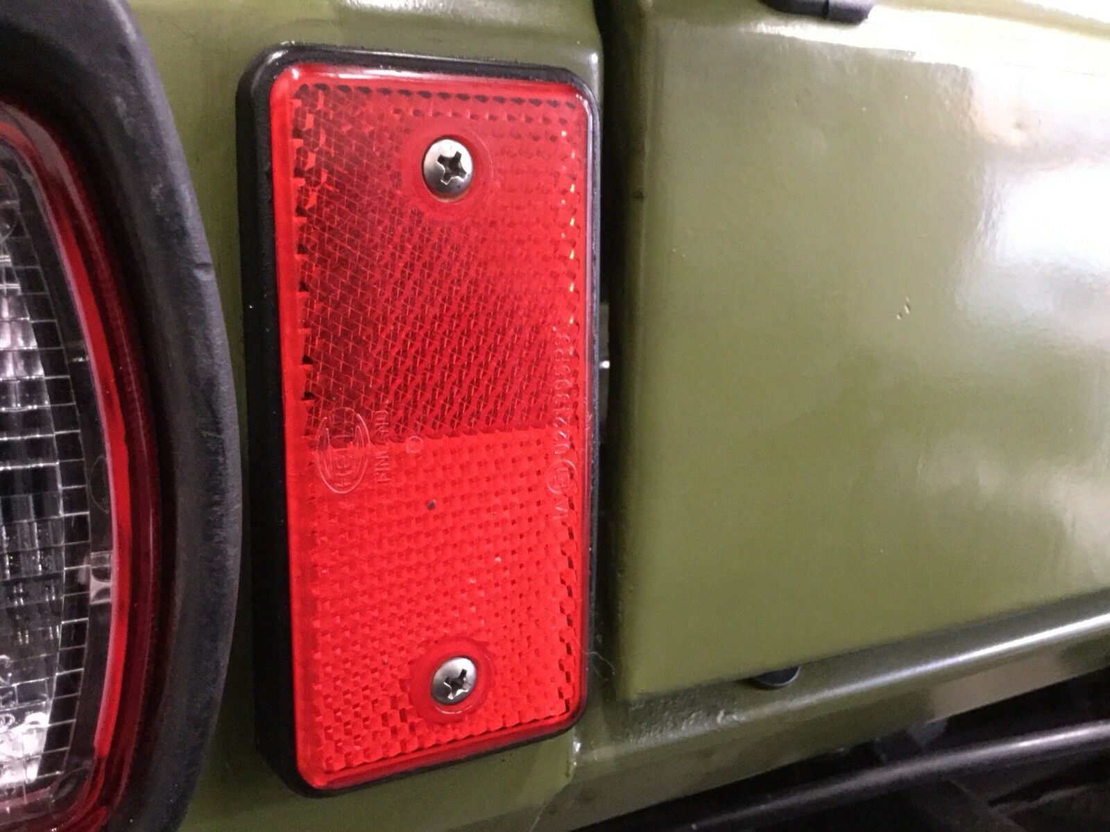 G Klasse MERCEDES G Modell RÜCKSTRAHLER KATZENAUGEN REFLEKTOR W460 W461 Puch
