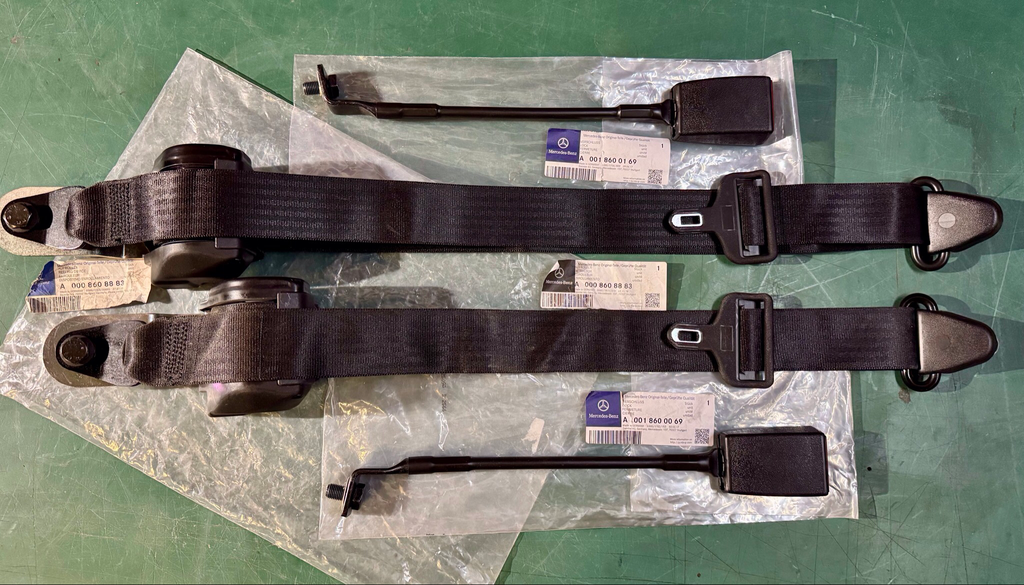 Mercedes G Klasse A0008608883 Sicherheitsgurt Aufroller Anschnallgurt Verschluss