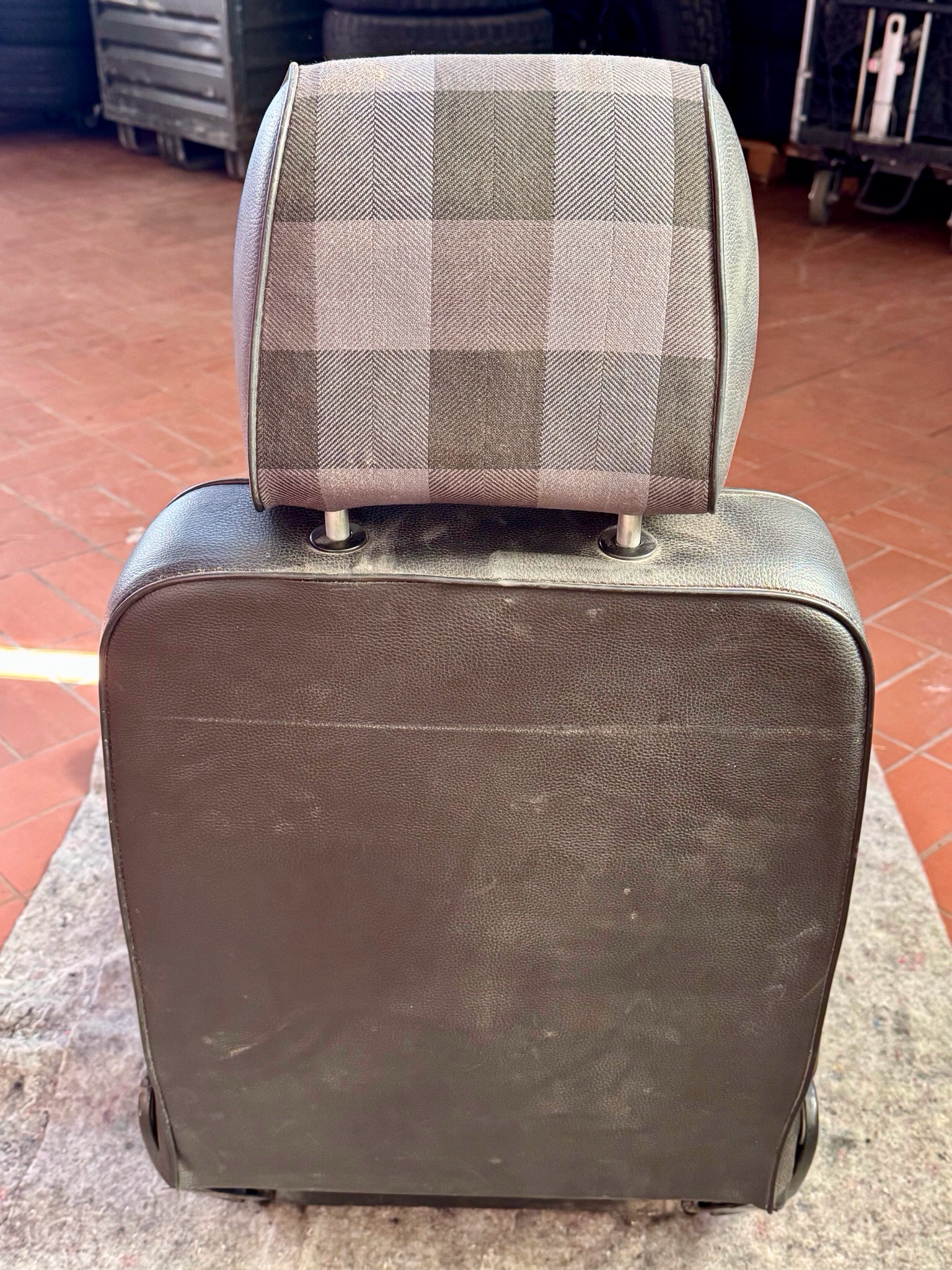 G Klasse Mercedes W461 W460 Sitze Sitz Fahrersitz Beifahrersitz Muster Kariert