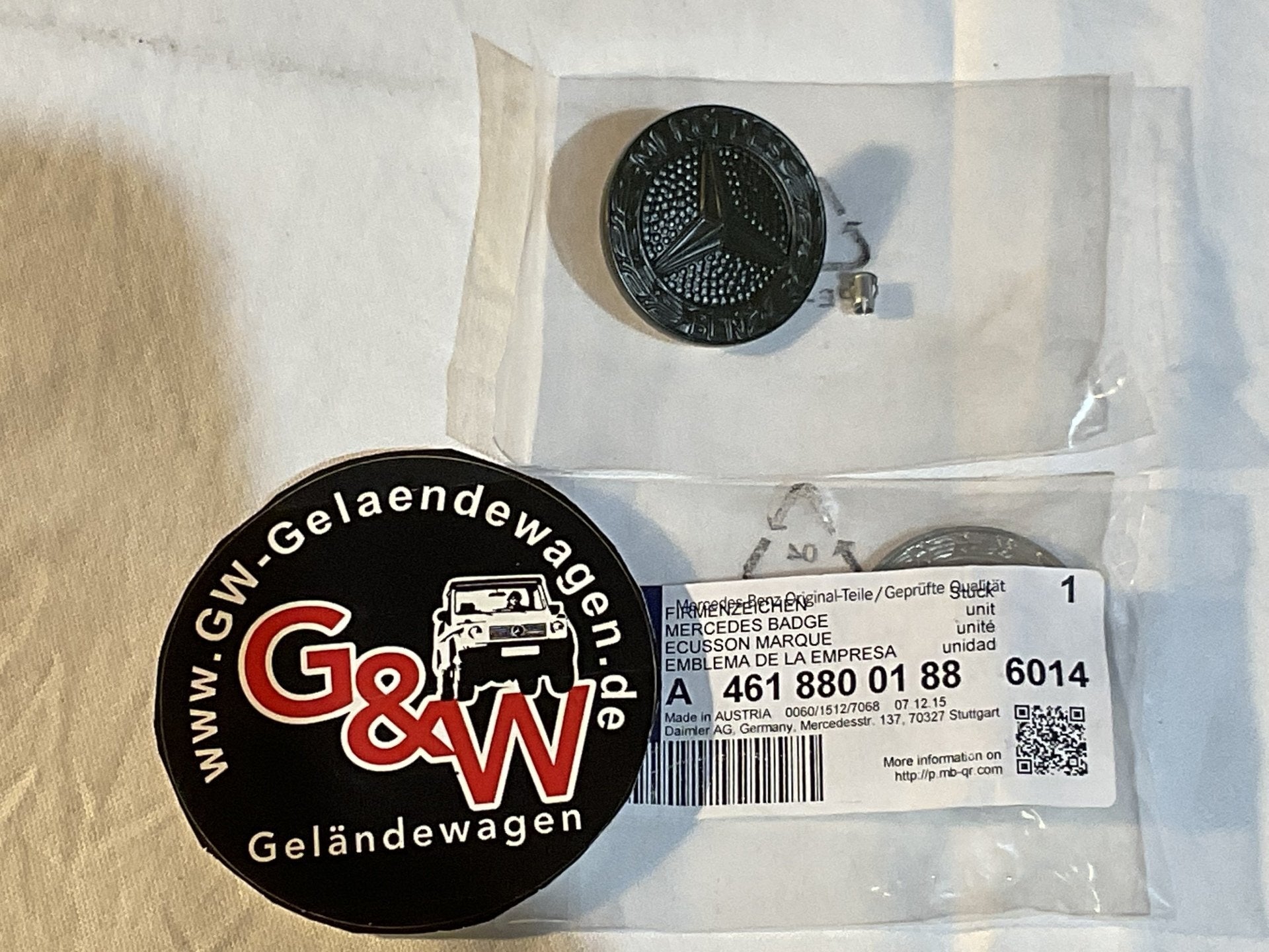 G Klasse Mercedes Motorhaubenemblem NATO Oliv Wolf