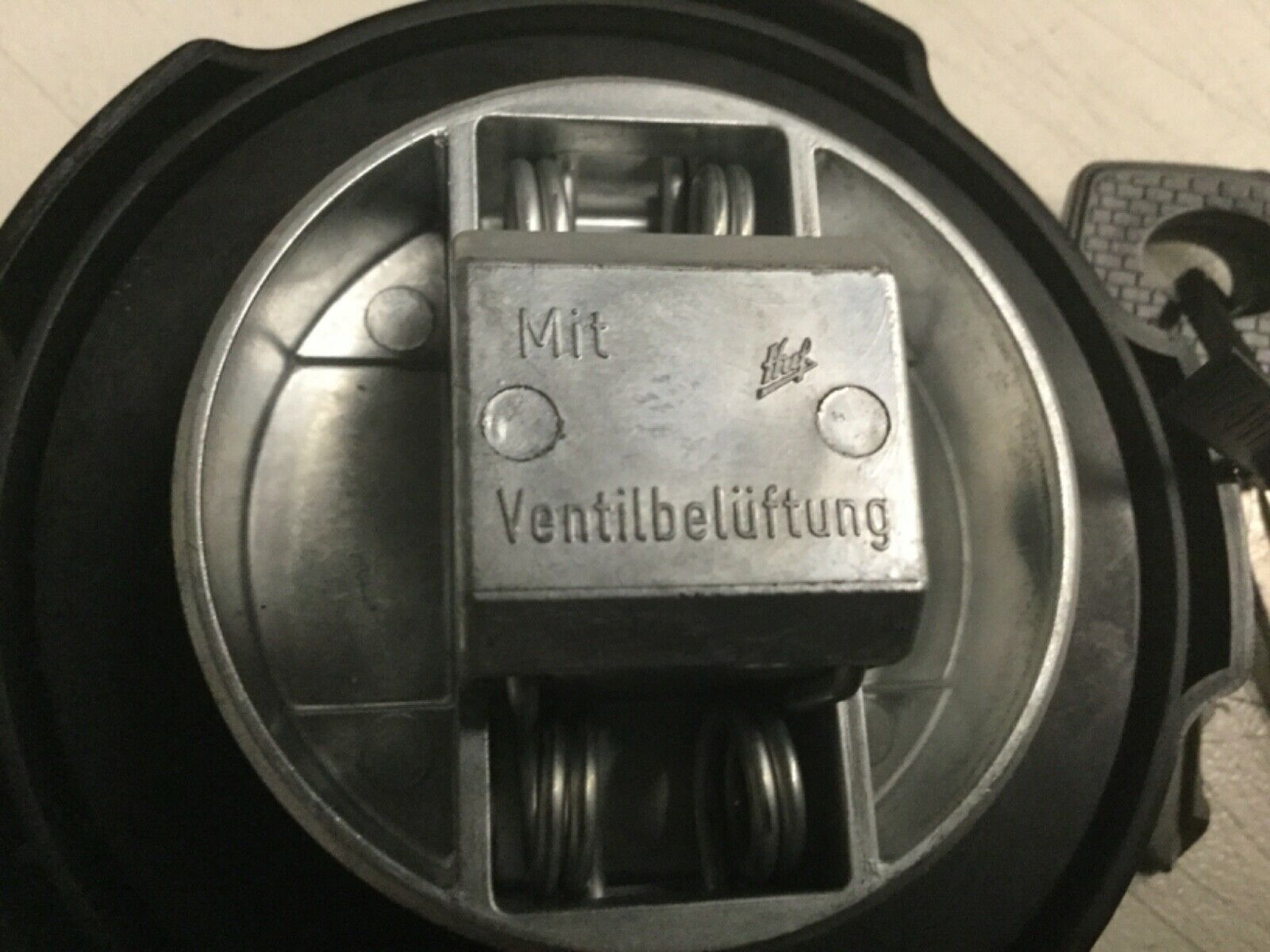 G Klasse Mercedes G Modell Tankdeckel Tankverschluss Tank Deckel BM460 GE GD Mod
