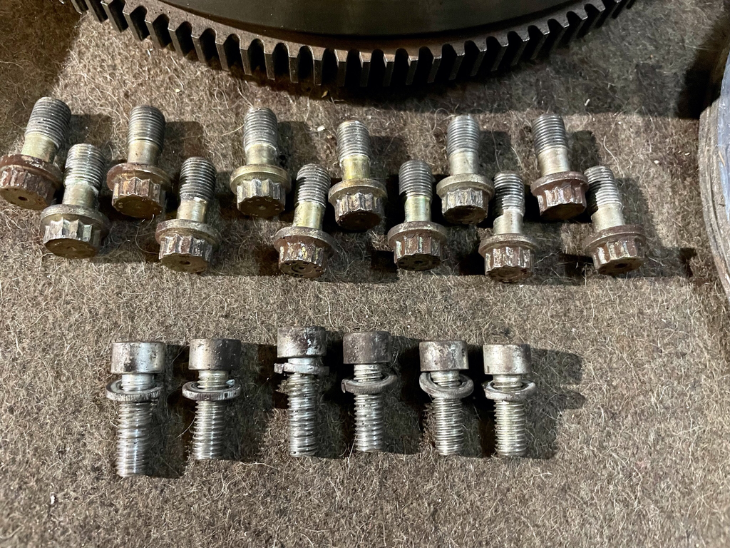 G-Klasse Mercedes Benz W460 OM616 OM617 TURBO Schwungmasse Druckplatte Kupplung