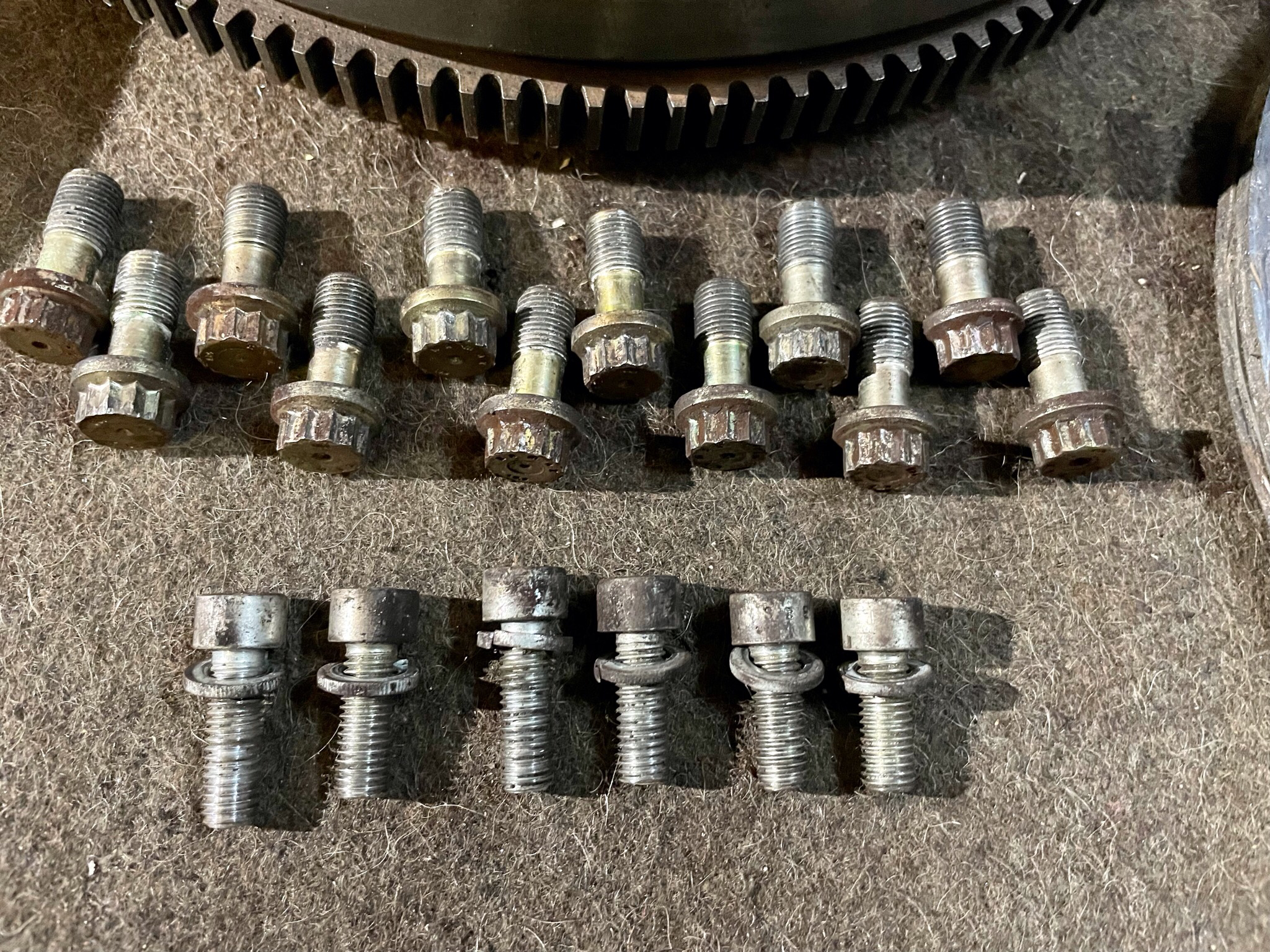 G-Klasse Mercedes Benz W460 OM616 OM617 TURBO Schwungmasse Druckplatte Kupplung
