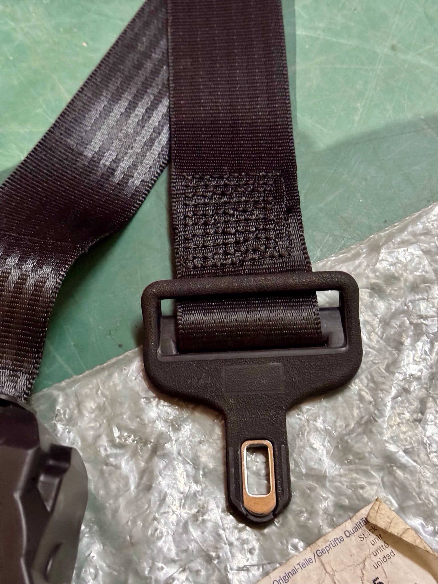 Mercedes G Klasse Wolf A0018600285 Sicherheitsgurt Hinten Rechts Beckengurt  Neu