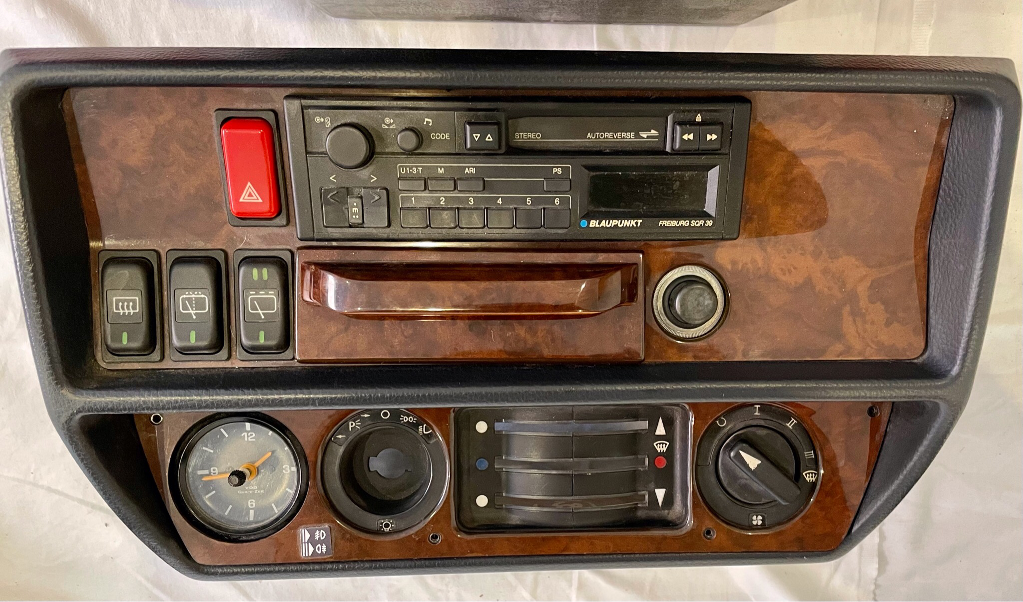 Mercedes G Modell BM460 230GE Classic Wurzelnuss Blenden SA PUCH