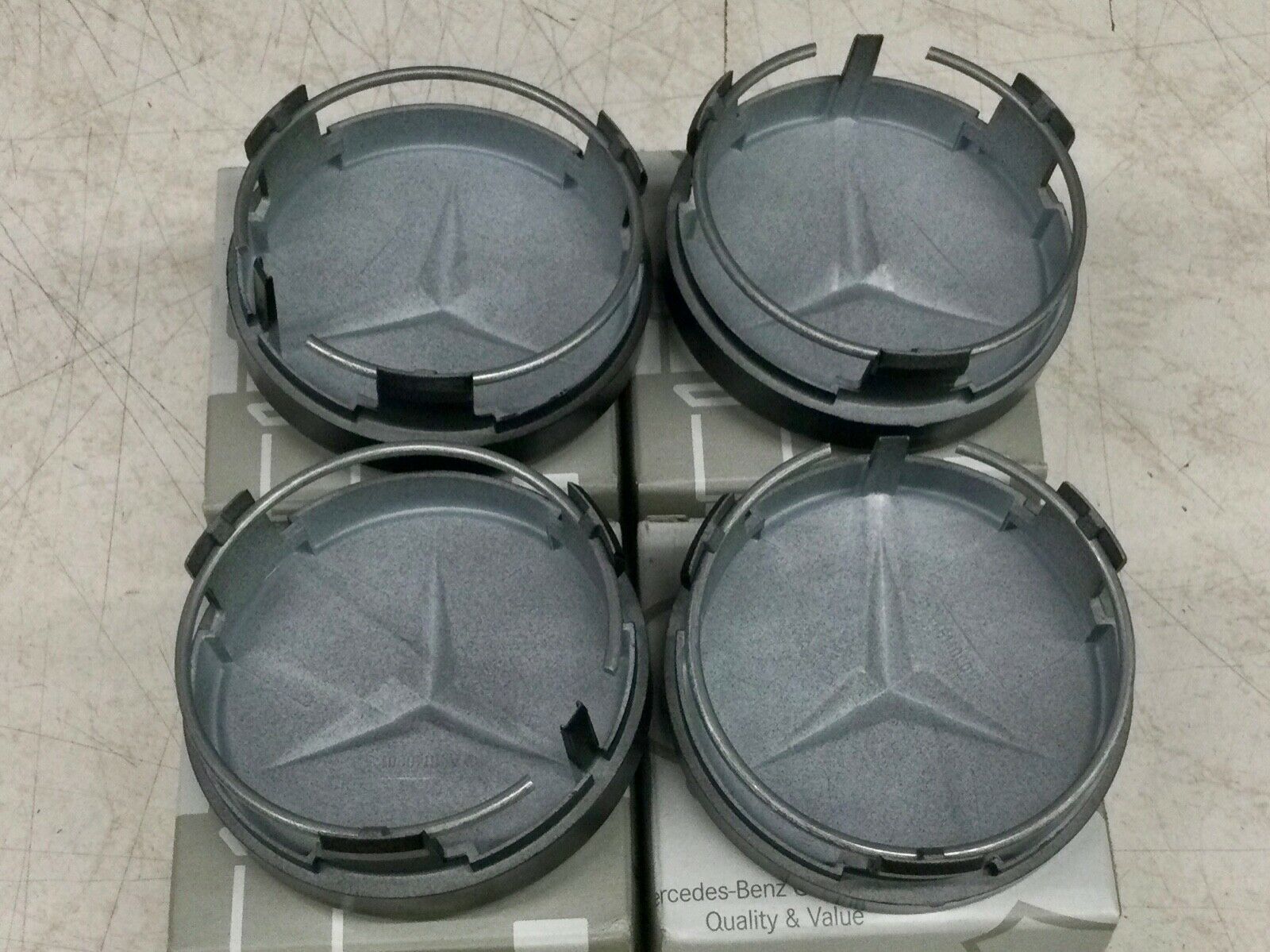 G Klasse Mercedes Raddeckel Naben Kappen PUR Professionell Alufelge Wolf W461 GD