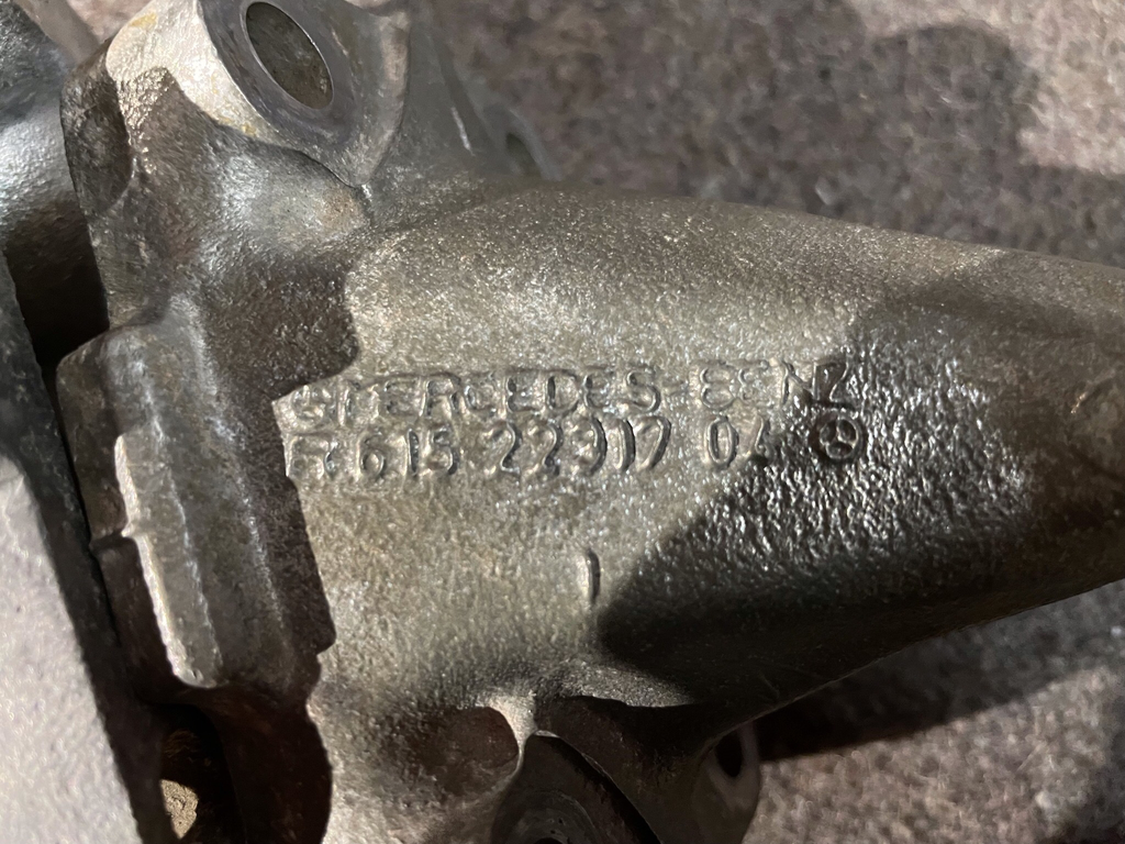 300GD OM617. 617.A 460 Motorträger Tragarme Mercedes G PUCH 79-83