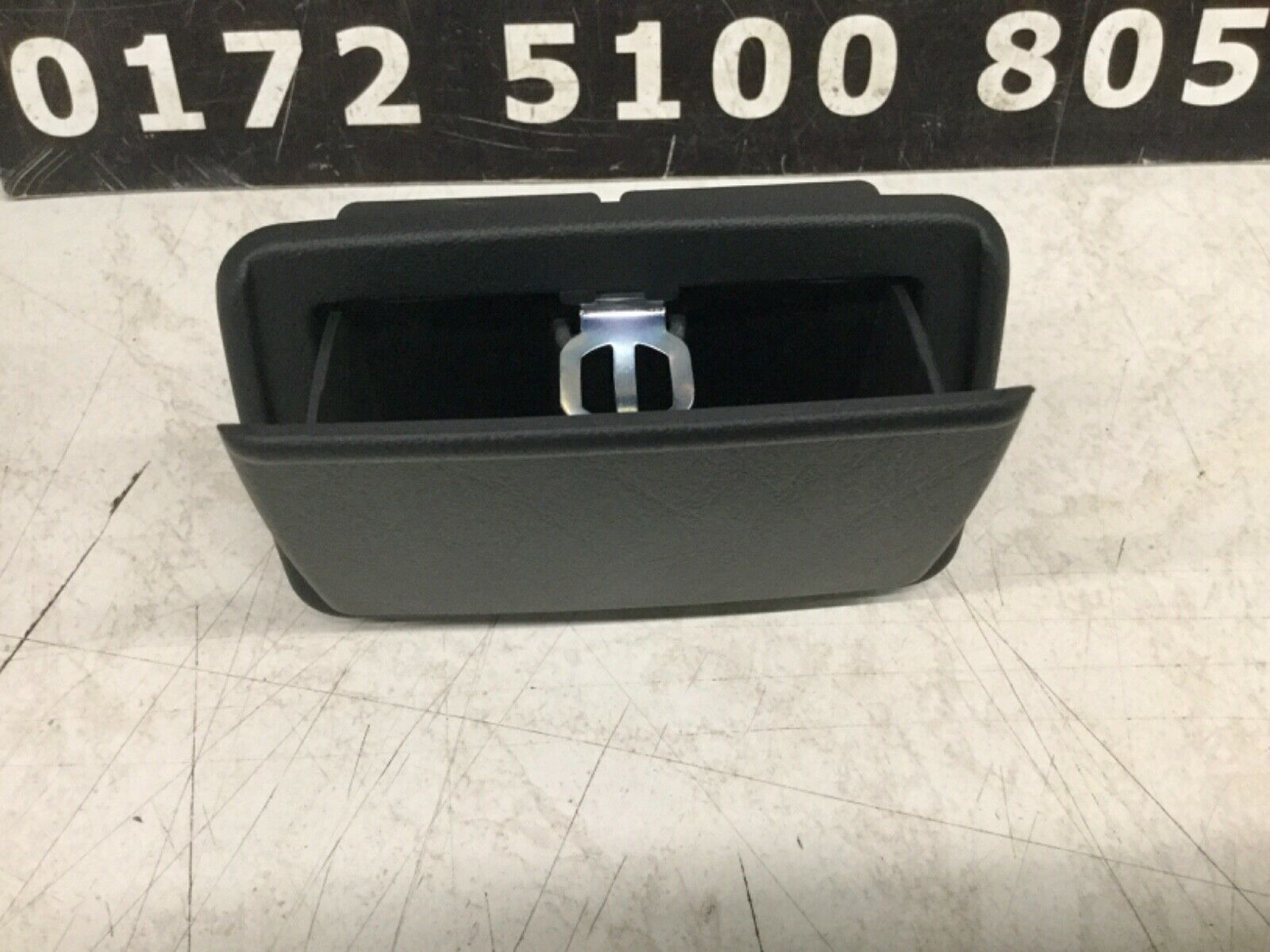 G Klasse MERCEDES GE GD ASCHENBECHER Black ASHTRAY W 463 BM 463 1989 -2000 Puch