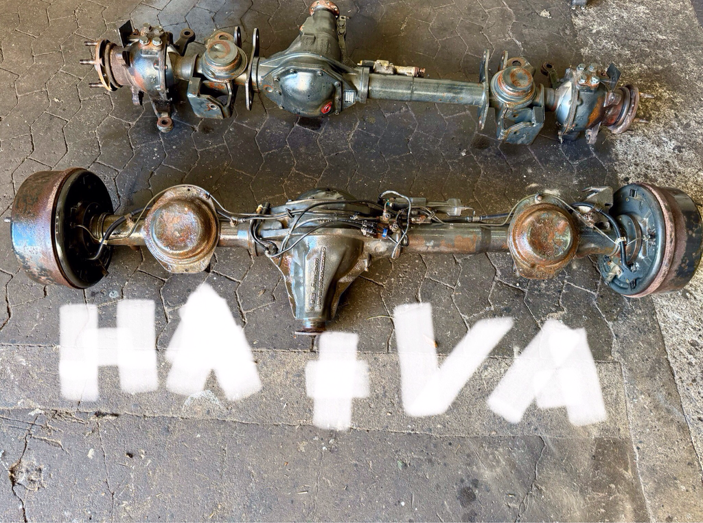 Schwerlastachse Bolzenachse Flaschenachse Mercedes G Klasse GE GD W461 W463 HA+V