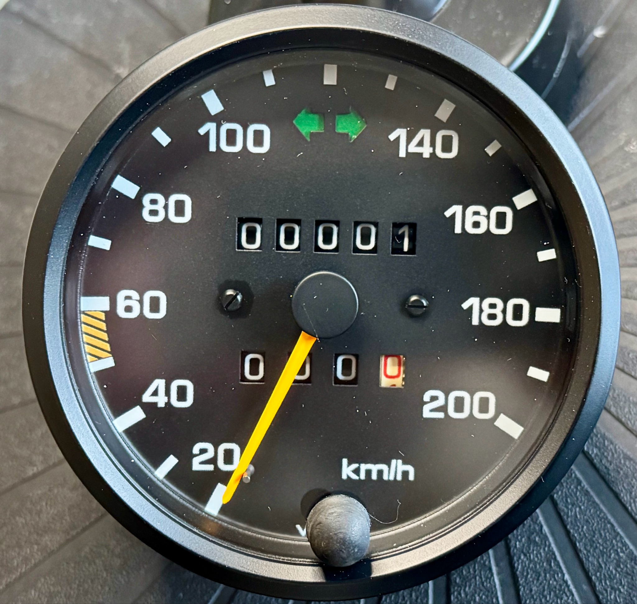 G Klasse MERCEDES Benz GE GD TACHOMETER TACHO W460  A011 542 03 06 WOLF