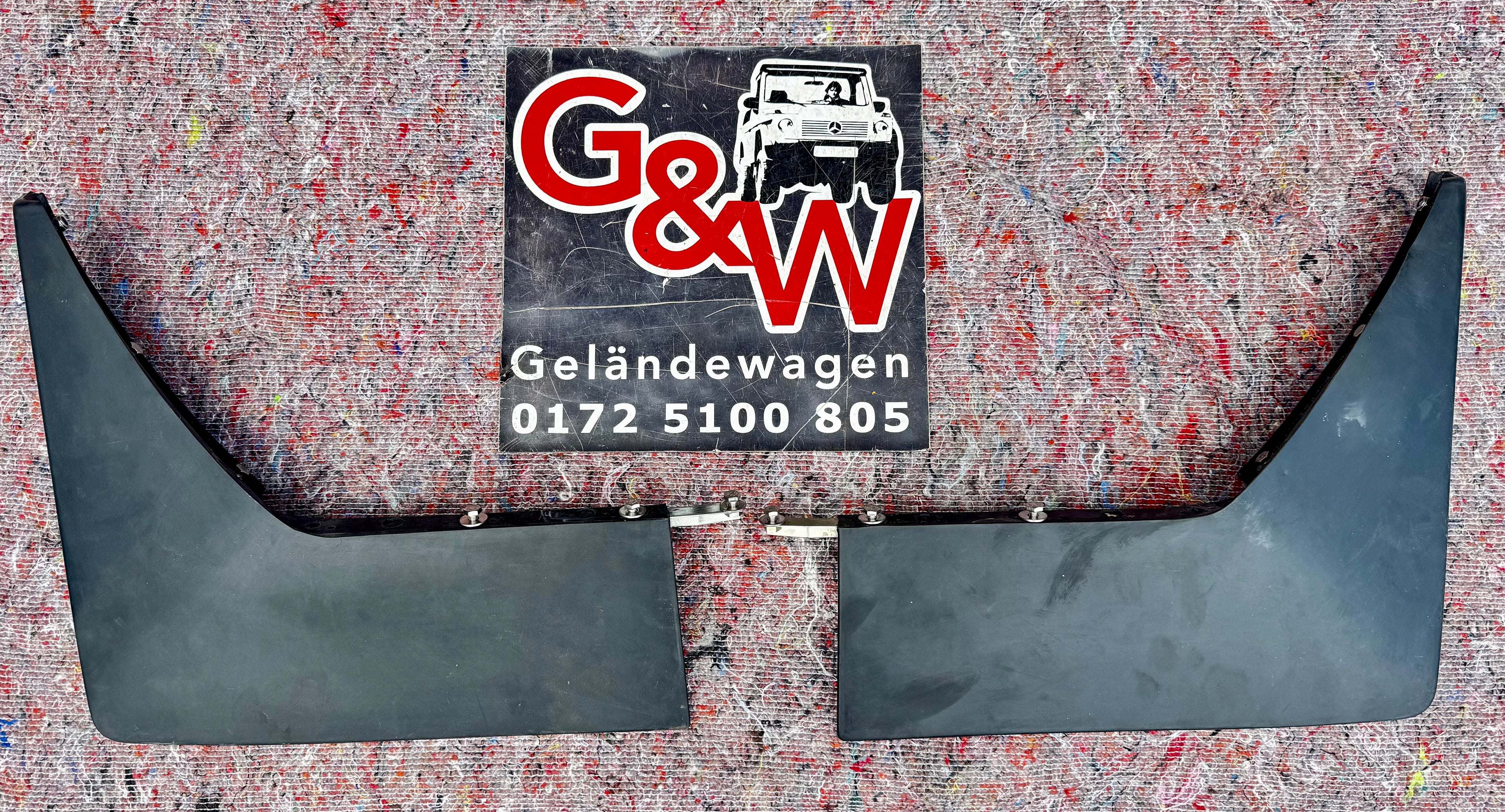 Mercedes G Klasse Gummi Kotschürze R+L Neu W460 A4608800208 A4608800408 Gummiert Geschäumt  230G 240GD 300GD 280GE