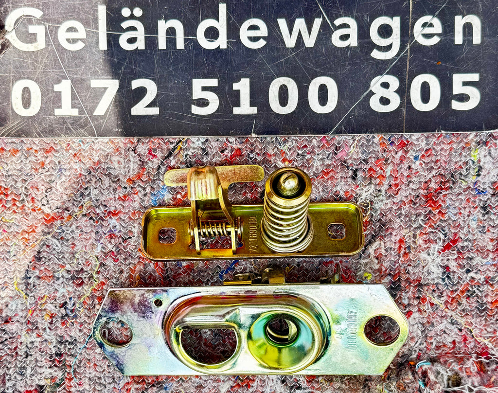 Mercedes G-Klasse Motorhaube Schloss Riegel oben A4608800260 W460 461 463 unten A4608800360