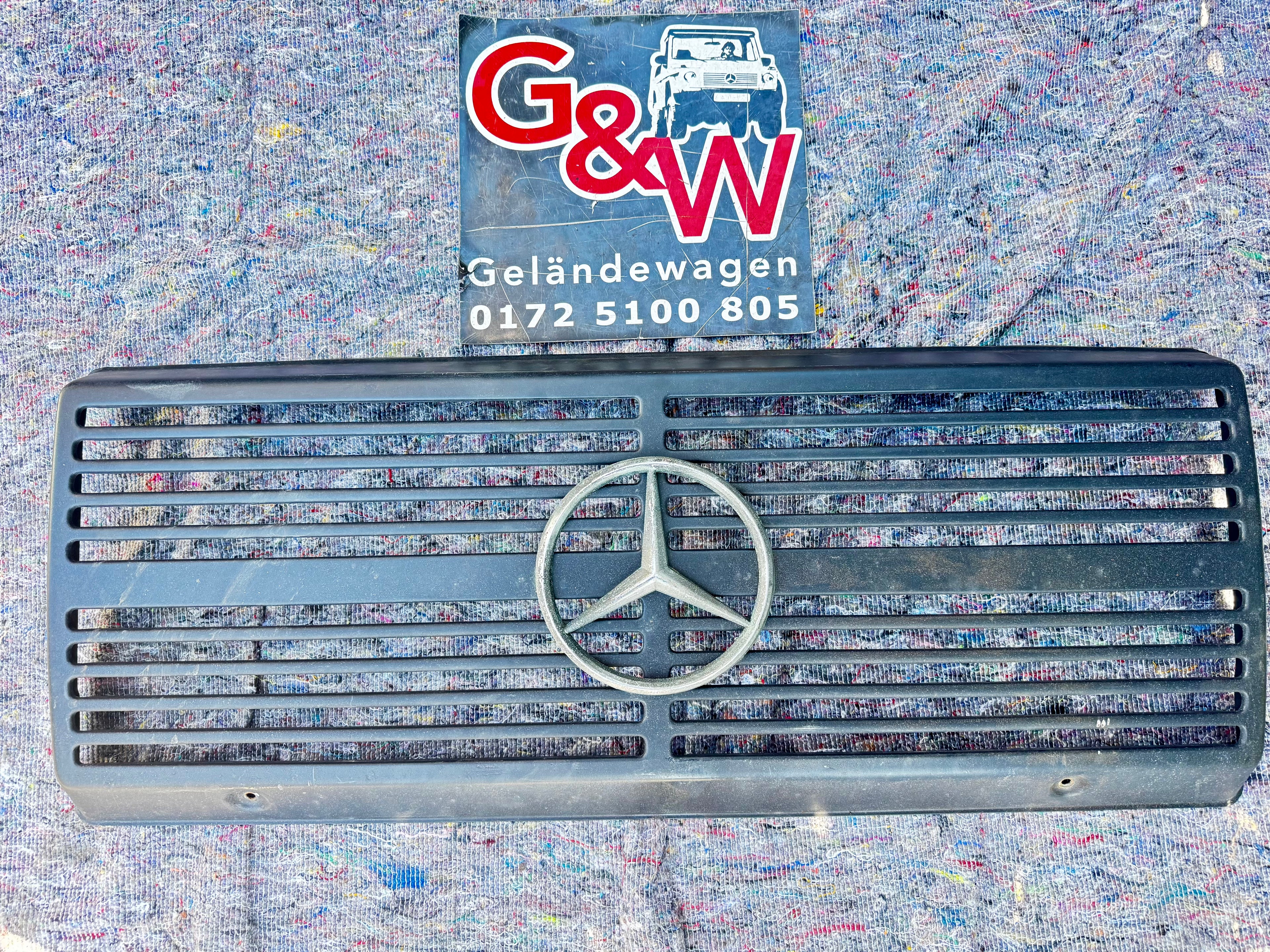 Mercedes G Klasse Kühlergrill A4618880715 W460 W461 Wolf Kühlerverkleidung Stahl Gebraucht