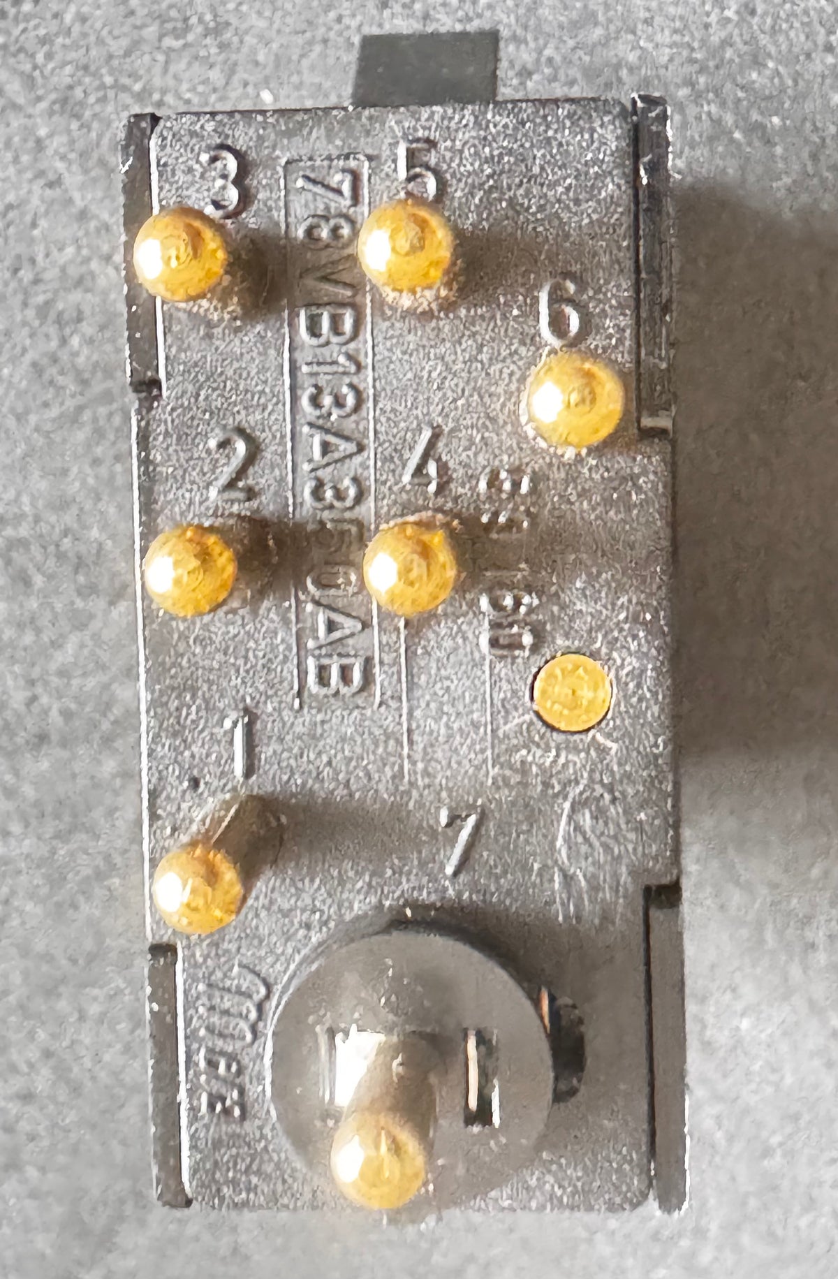 Schalter A00045459724 Mercedes G Klasse Warnblinkschalter Wolf W461 Neu